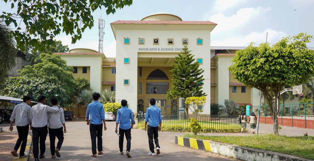 Majlis Arts and Science College